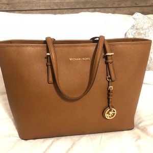 Michael Kors Camel Jet Set Medium Tote